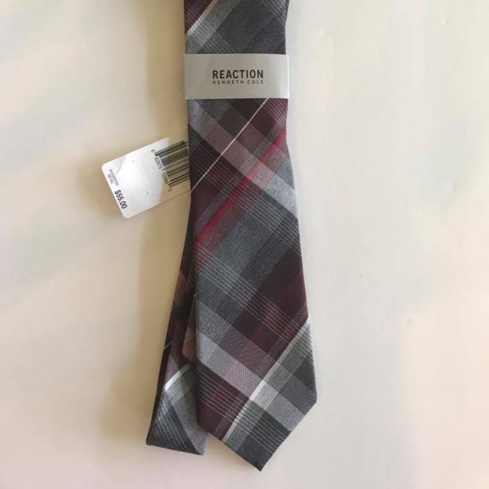 NWT Kenneth Cole Reaction perfect plaid tie - Picture 2 of 4